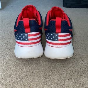 Custom USA American Flag Nike ID Roche Run Sneaker